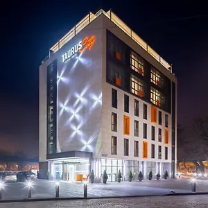 4* فندق Taurus