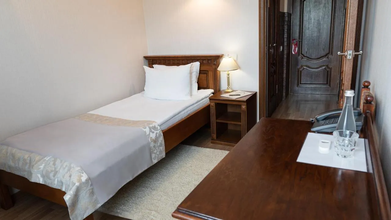 Hotel Leópolis 3*,  Ucrania